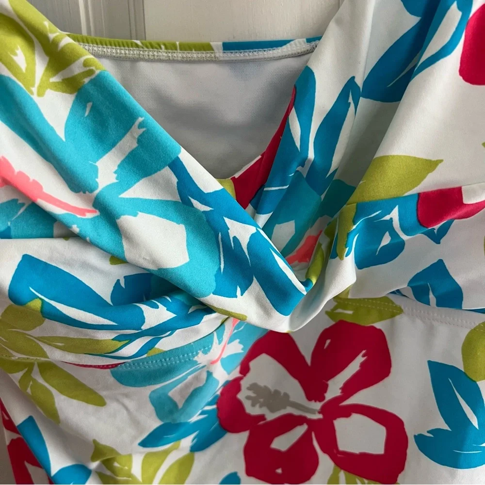 Womens BEACH HOUSE Hawaiian Print Soft Cup Tankini Size 14